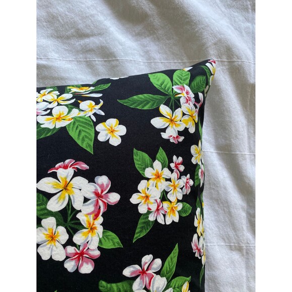 Black Pillowcase with Cluster Plumeria Pattern | Handmade | 100% Cotton - Picture 3 of 4